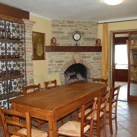 Agriturismo Countryhouse Le Giare Gubbio Luaran gambar