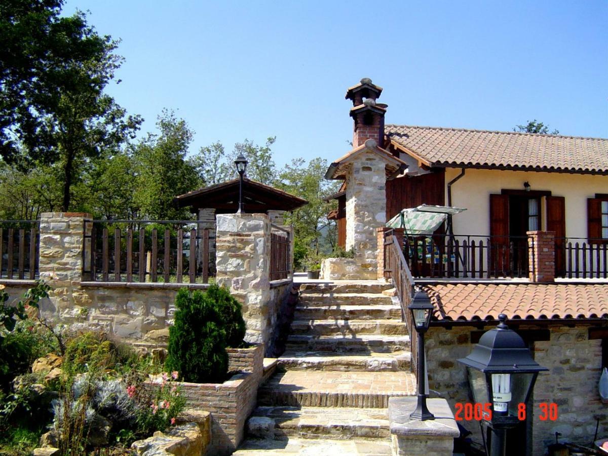 Agriturismo Countryhouse Le Giare Gubbio Luaran gambar