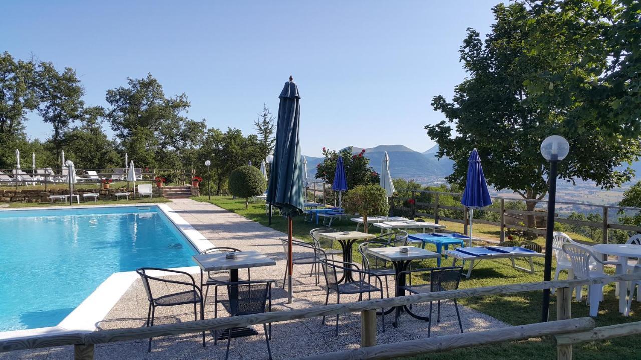 Agriturismo Countryhouse Le Giare Gubbio Luaran gambar