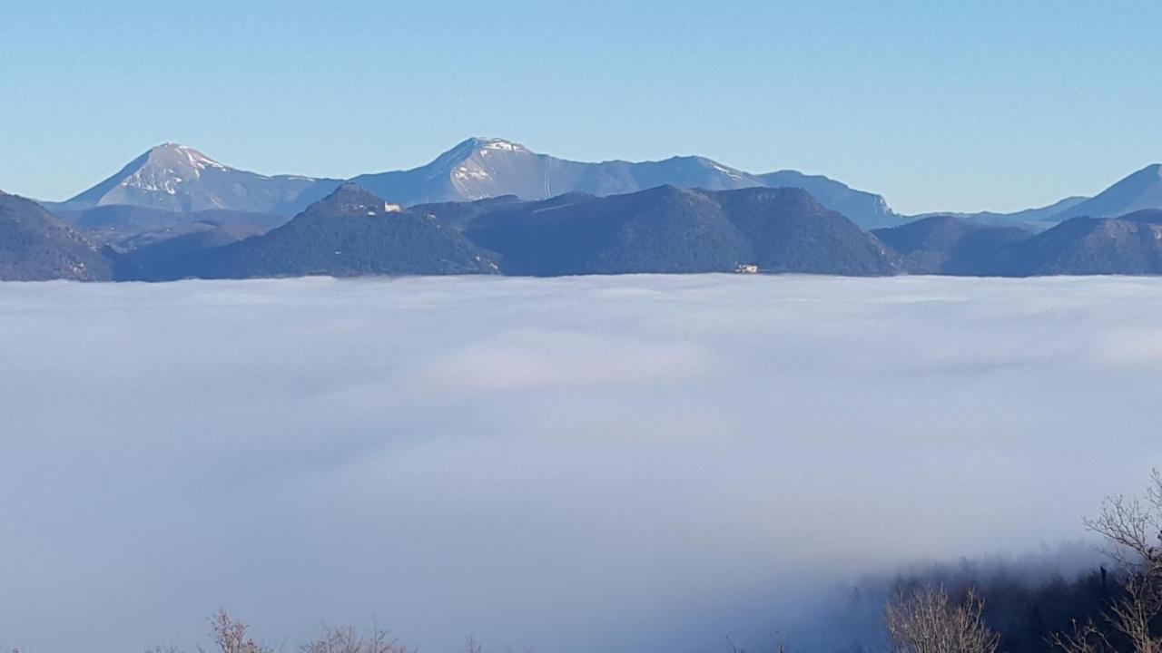 Agriturismo Countryhouse Le Giare Gubbio Luaran gambar